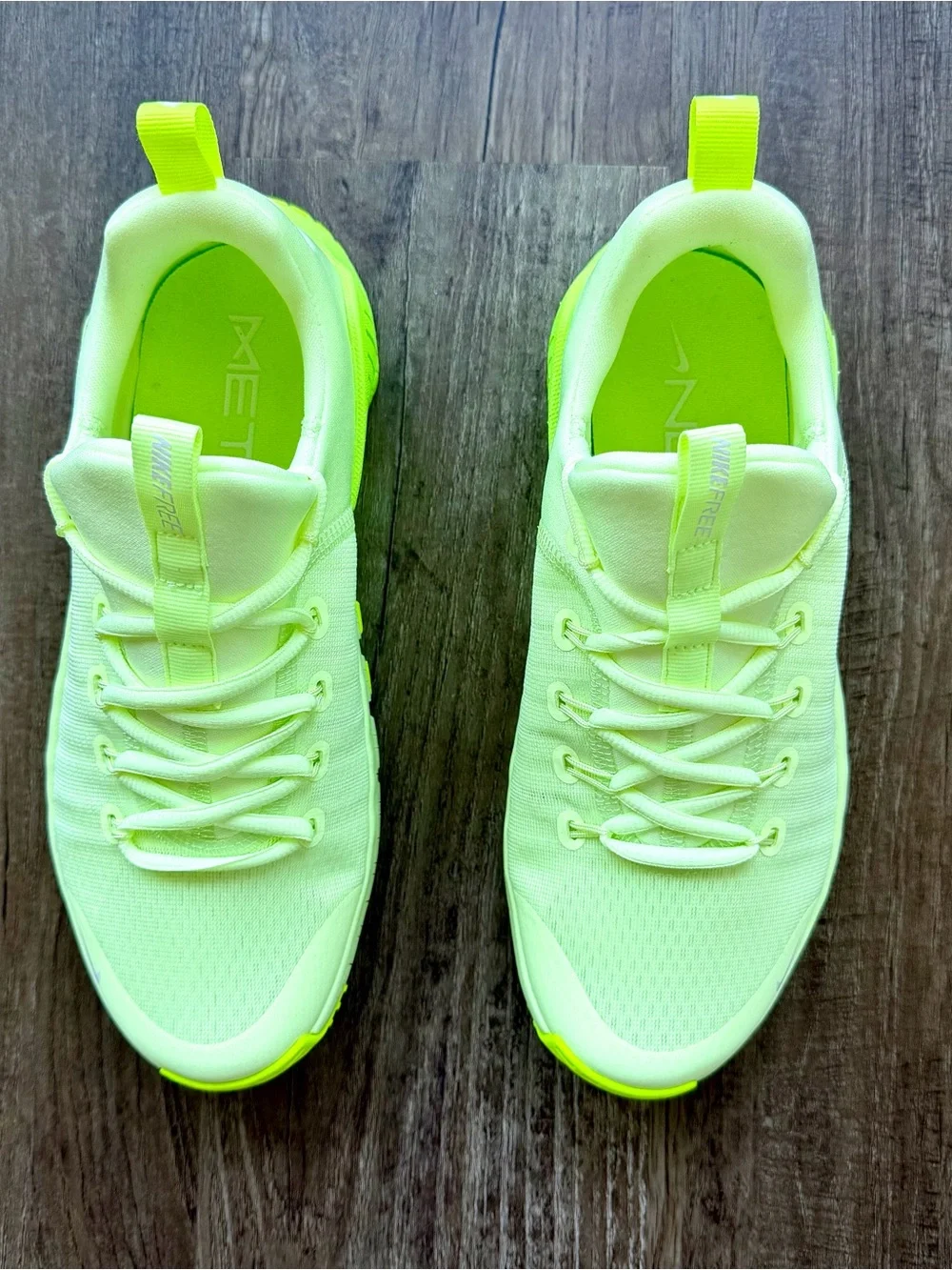 NEW Nike Free Metcon 6 Barely Volt White Volt FJ7126-702 Women’s 8.5